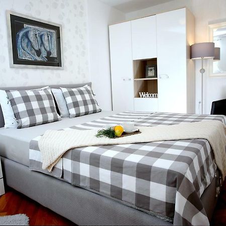 Charming Seaside Apartment พรีมอชเตน ภายนอก รูปภาพ